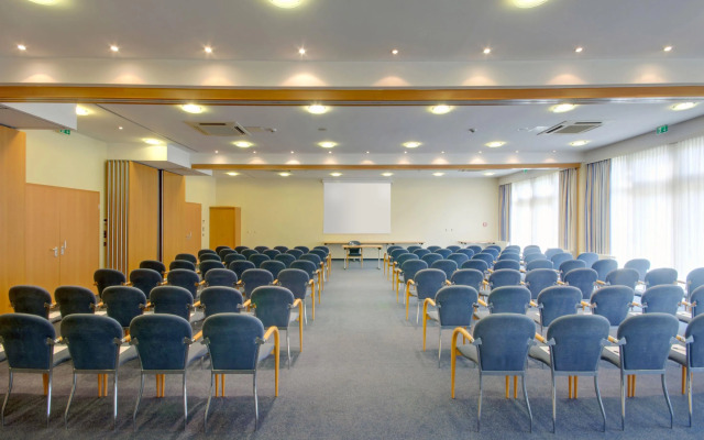 Hotel Oberhausen Neue Mitte Affiliated by Meliá