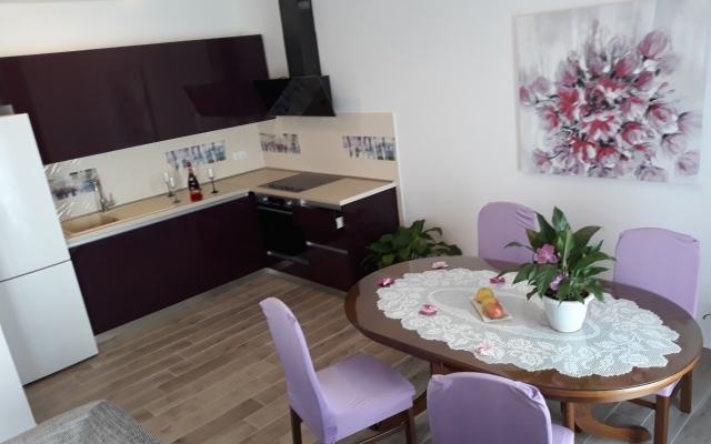 Apartment MeMi - great location, modern & parking: A1 Marin Trogir, Riviera Trogir