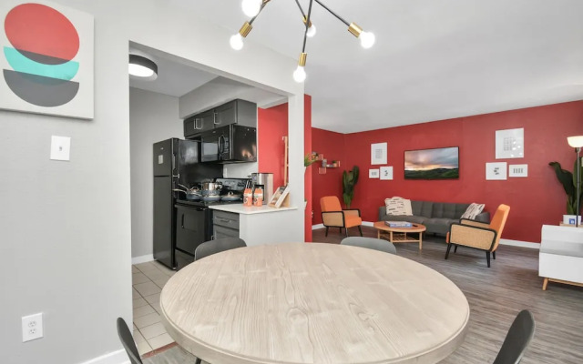 Tx Home Group - Uptown Galleria