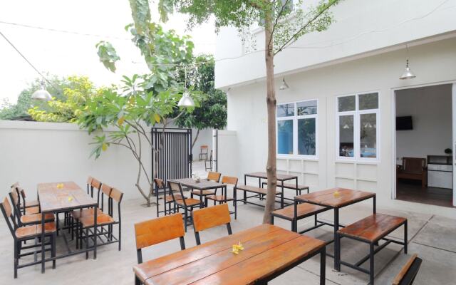 Airy Eco Syariah Petukangan Kemajuan 45B Jakarta