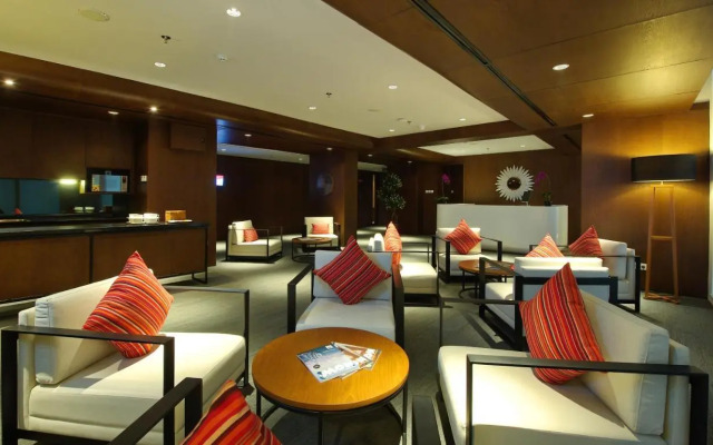 Ra Premiere Simatupang