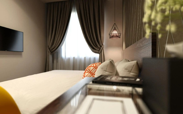 The Square Hotel