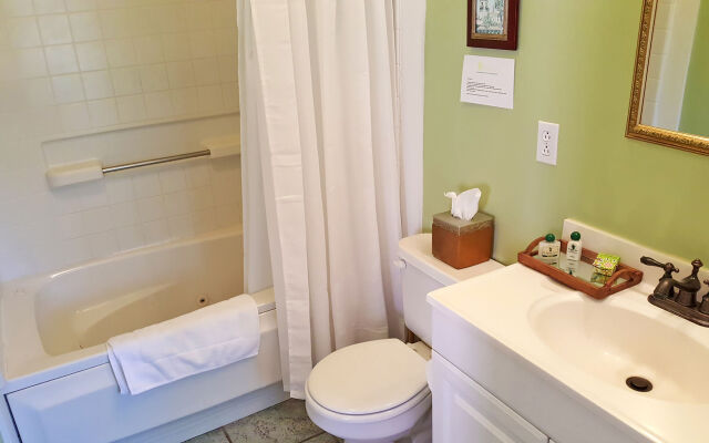 44 Spanish Street Inn - Adults Only