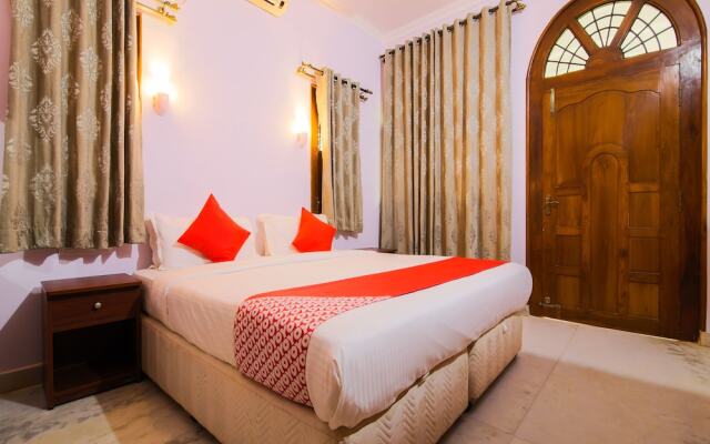 OYO 4247 Pande Residency