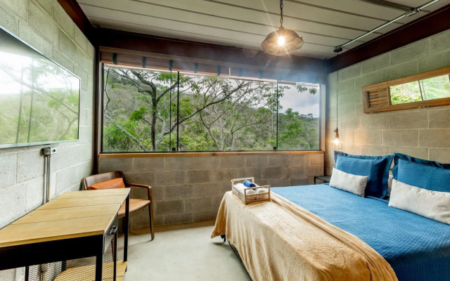 Triplex com Design Industrial em Itaipava | AIR A2