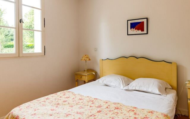 Nice Villa With Dishwasher and Whirlpool, Golfcourse at 1 km