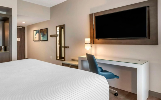 Cambria Hotel Orlando Airport