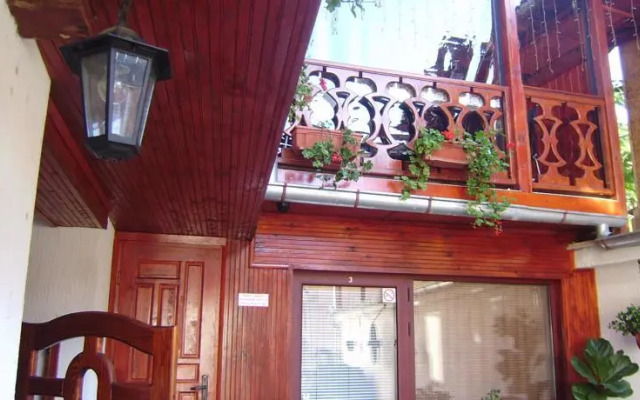 Achevata Kushta Guest House