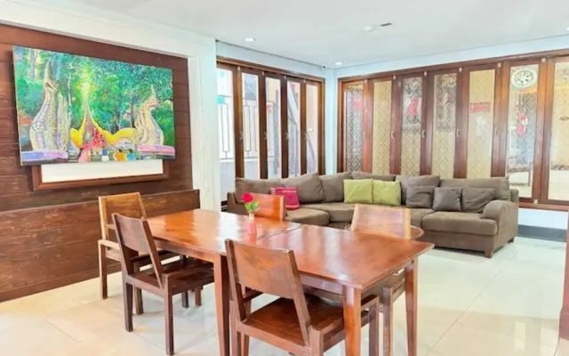 Collection O Bupamontra Chiangmai