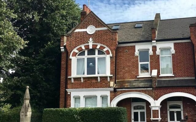 Wilde Victorian Room & private Bathroom