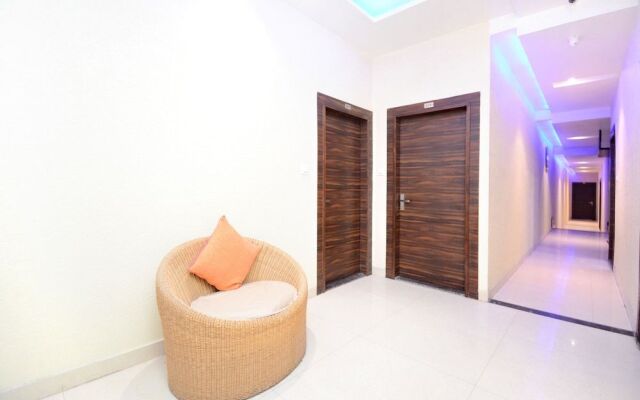 OYO Flagship 29074 Golden Temple Road