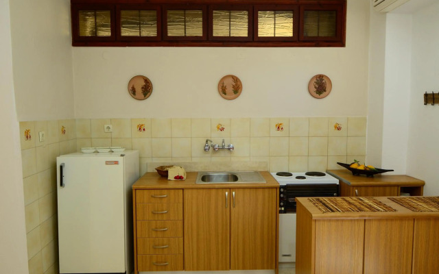 Golden Apartments