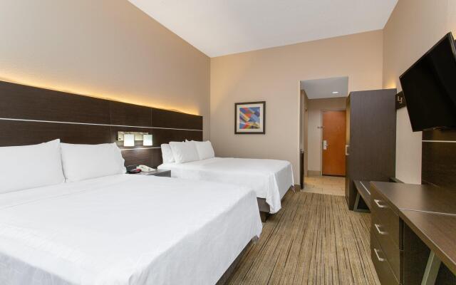 Holiday Inn Express Hotel & Suites Silver Springs - Ocala, an IHG Hotel