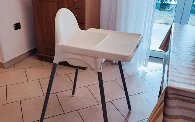 Apartment Wine & Olive oil Mofardin