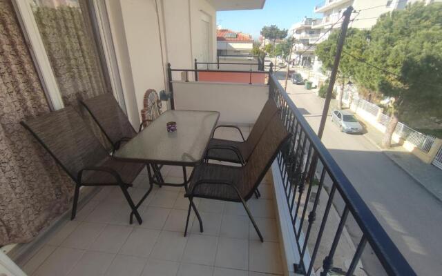Dreamy 2 bedroom condo with free parking