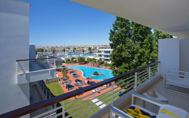 Marina Club Ii
