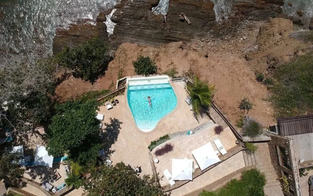 Flamingo Beach Hotel