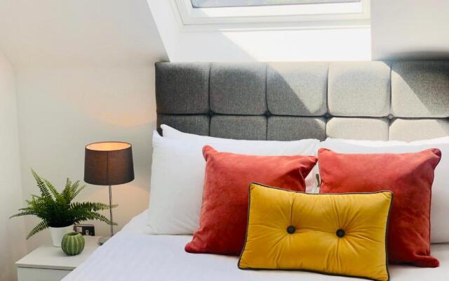 Shield Penthouse Loft - 2 Bedroom Luxe Large Apartment