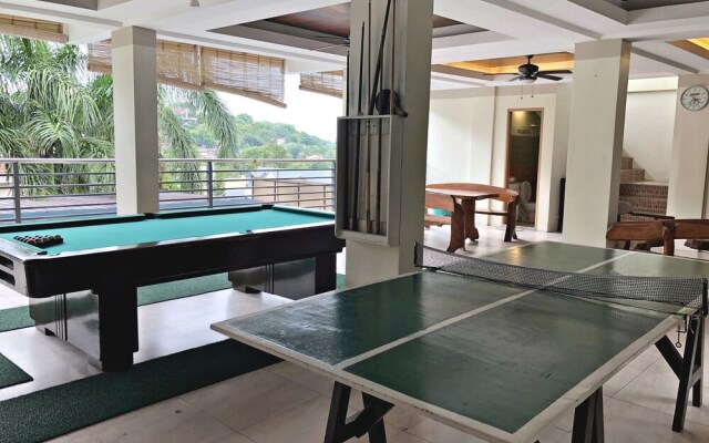 Summer Palace Hotspring Resort