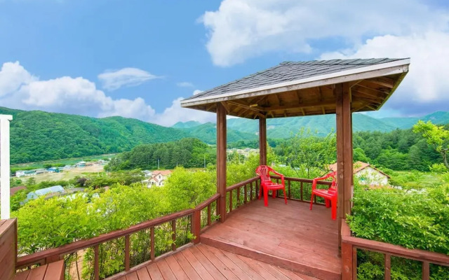 Hongcheon On The Hill Pension