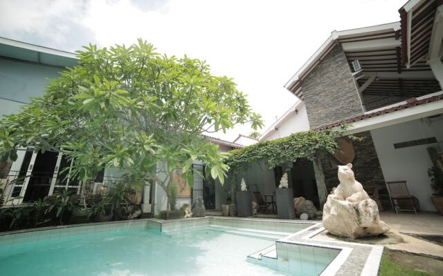 Watusaman Homestay By The Grand Java