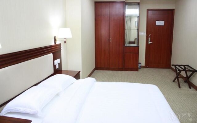 Yifeng Hotel