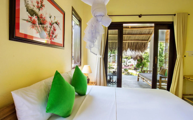 Red Flower Cottages Homestay