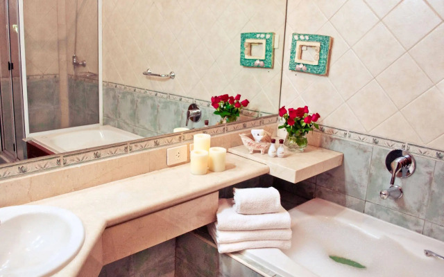 Gardi Hotel & Suites