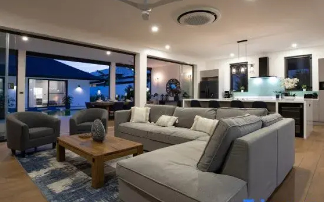 Villa Rawai Beach 2