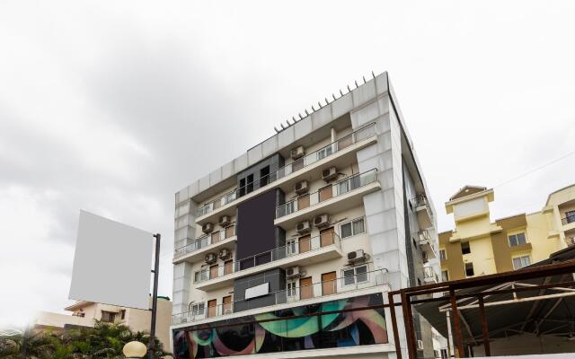 OYO Flagship 76664 Hotel Smriti Grand