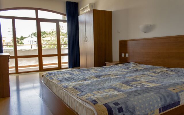 Complex Sunrise by HMG - All Inclusive