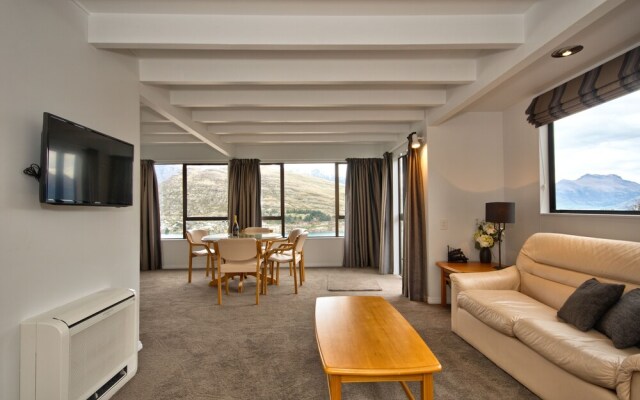 Woodlands Close Retreat