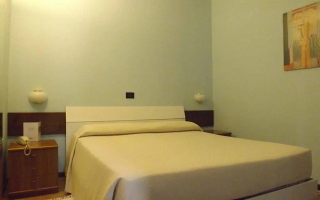 Il Campanile Hotel - La Cantina Del Pittore