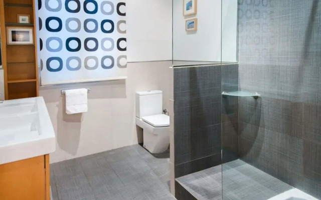 Chamberi Scene 2 Bedroom Home in Chamberi