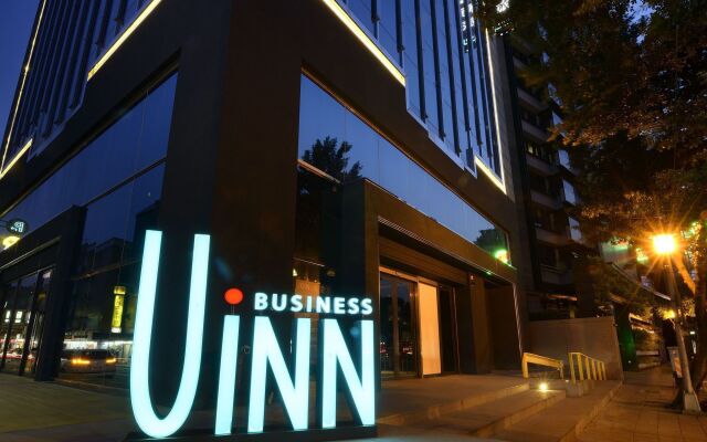 Uinn Business Hotel - Taipei Shilin