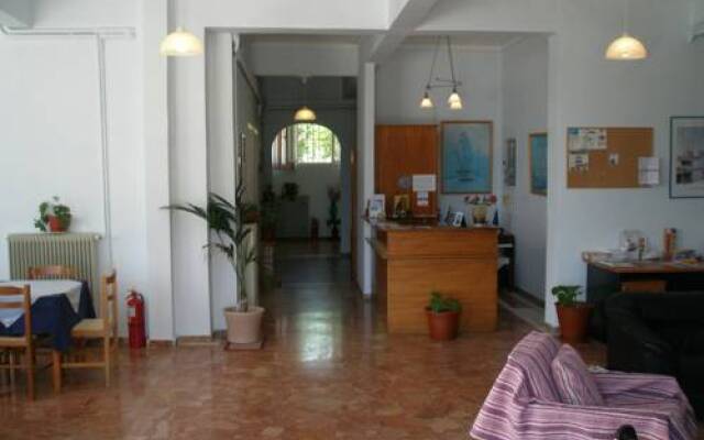 Tolon Beach Hotel