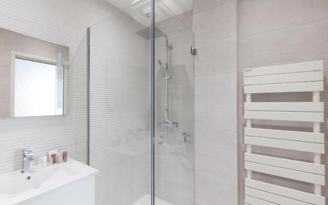 Mariott Area: Sunny 2 Beds /2 Baths