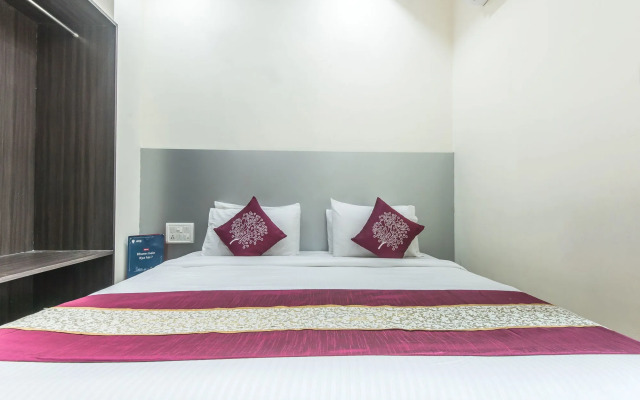 Hotel O Kailash Park Near Sakinaka Metro Station