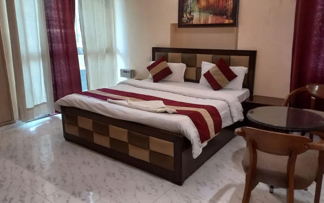 Room-boutique Guest Room in Heart of Ne