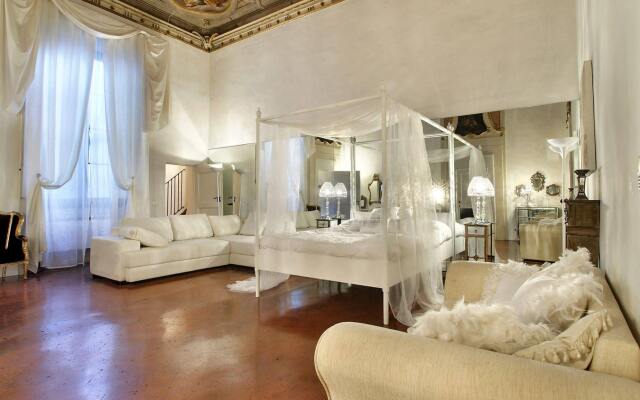 Palazzo Tolomei - Residenza d'Epoca