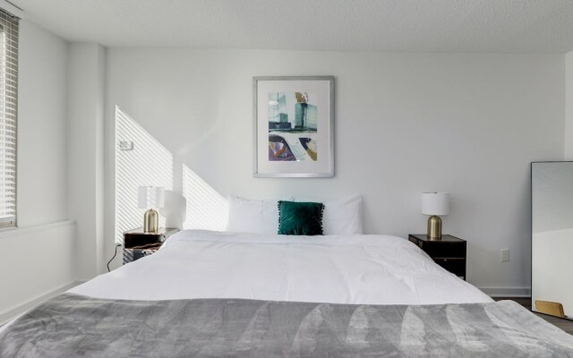 Arlington Modern Comfort Meets City Life