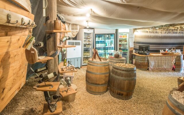 Carmey Avdat Farm