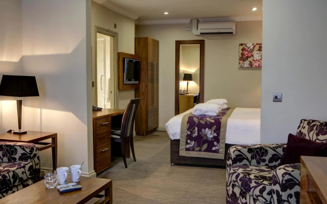 Ramada by Wyndham Cheltenham