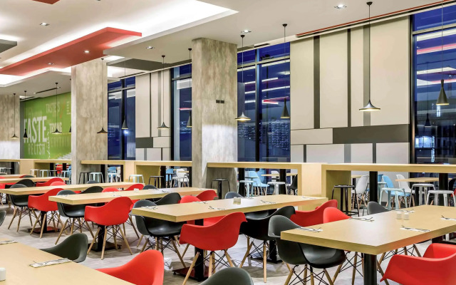 ibis Bangkok IMPACT