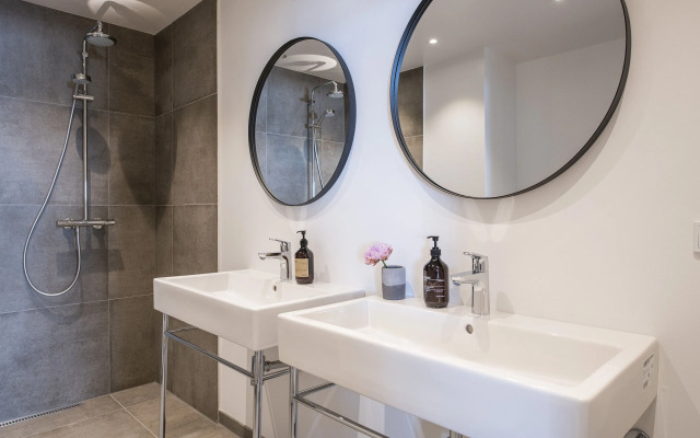 The Lakes apartments by Daniel&Jacob’s