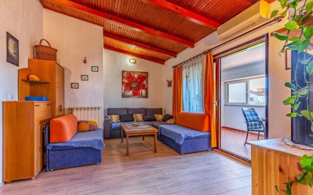 Amazing Home in Pula With Wifi and 2 Bedrooms