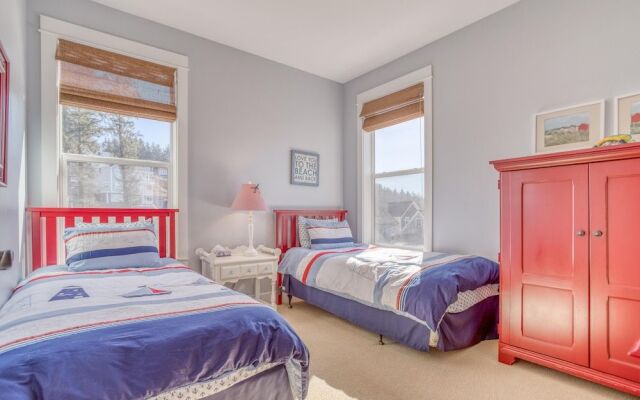 Jewel Box At The Beach