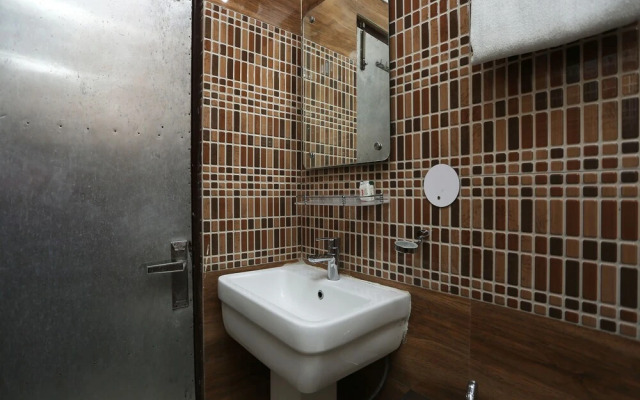 OYO 26156 Comfort Inn