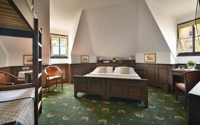 Hotel Podhrad