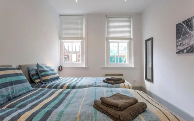 Spacious Central Chic Apartment - Simply Check In